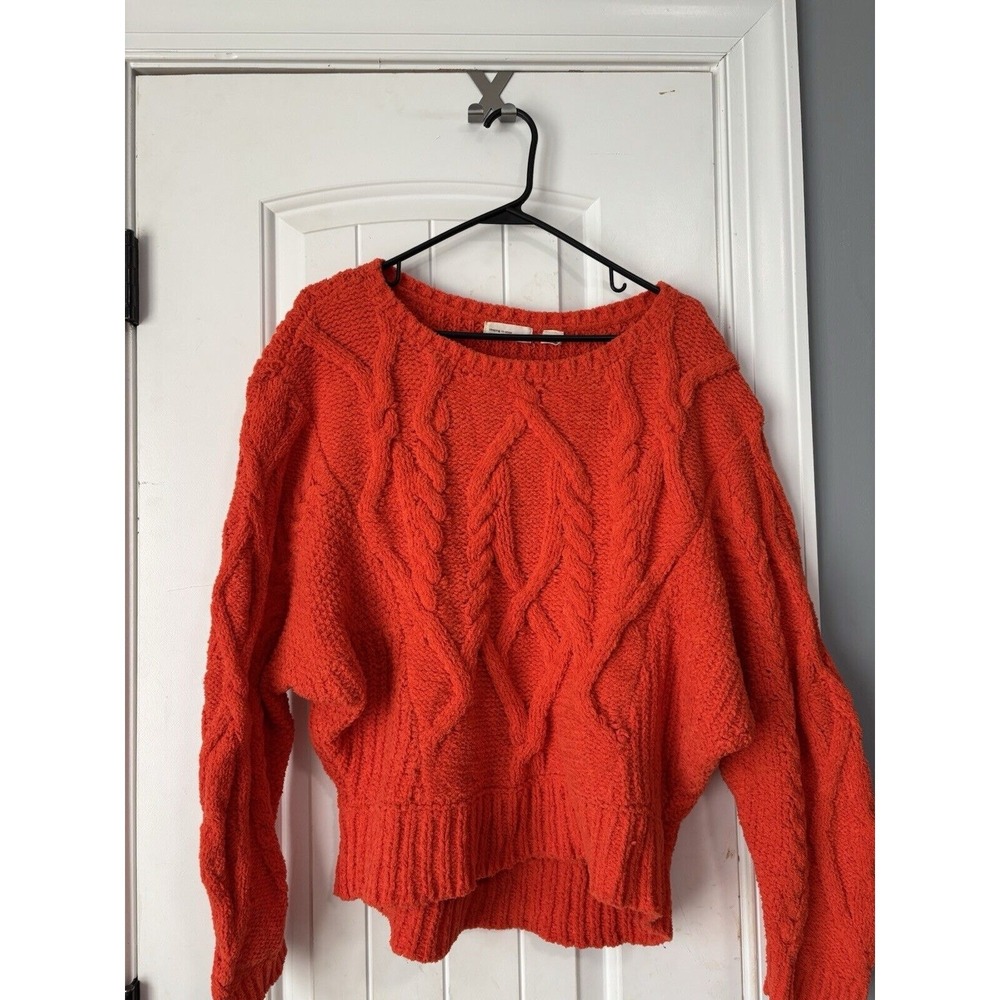 Sleeping on Snow Hot Knit Sweater Size‎ M